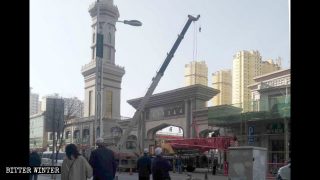 팬데믹 상황에서 더 극성을 부리는 모스크 '중국화' 캠페인