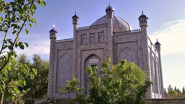 박물관으로 바뀐 술탄 사투크 부그라 칸(Satuq Bughra khan)의 마자르, 신장 아투스(阿圖什)시 소재