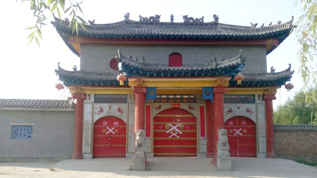 상추시 룽쩌(龍澤) 호수의 용왕당(龍王廟)이 강제 폐쇄됐다