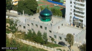 바오지(寶鷄)시의 모톈위안(摩天院)로에 위치한 여성 전용 모스크의 모습
