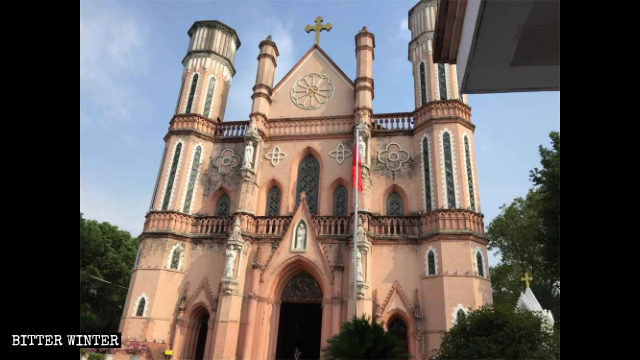 푸저우(撫州)시에 위치한 성요셉성당의 외경
