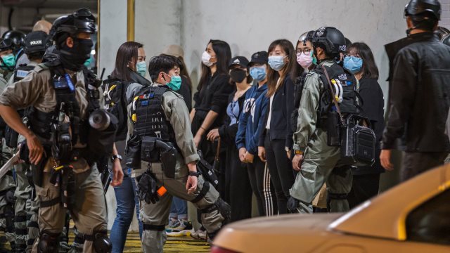 코로나바이러스 확산 방지를 위해 중국 본토로 이어지는 국경 폐쇄를 요구하며 거리로 나선 홍콩 시민들